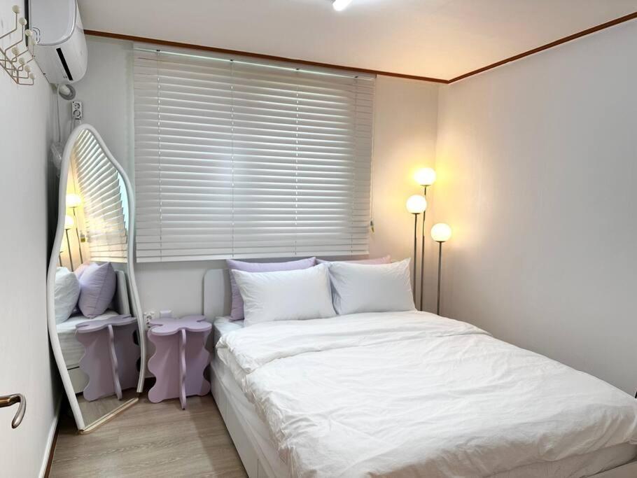 Newspellbinding House/ Hongik St. Exit2 10min Holiday home *