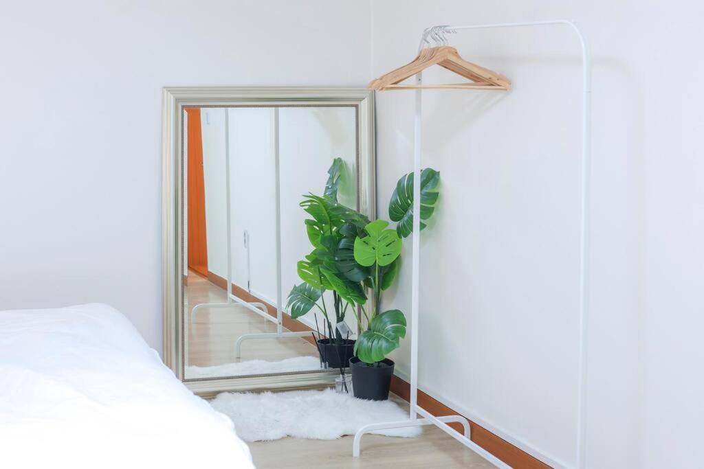 Newspellbinding House/ Hongik St. Exit2 10min Holiday home