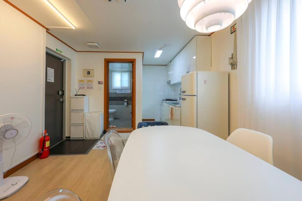 Holiday home Newspellbinding House/ Hongik St. Exit2 10min