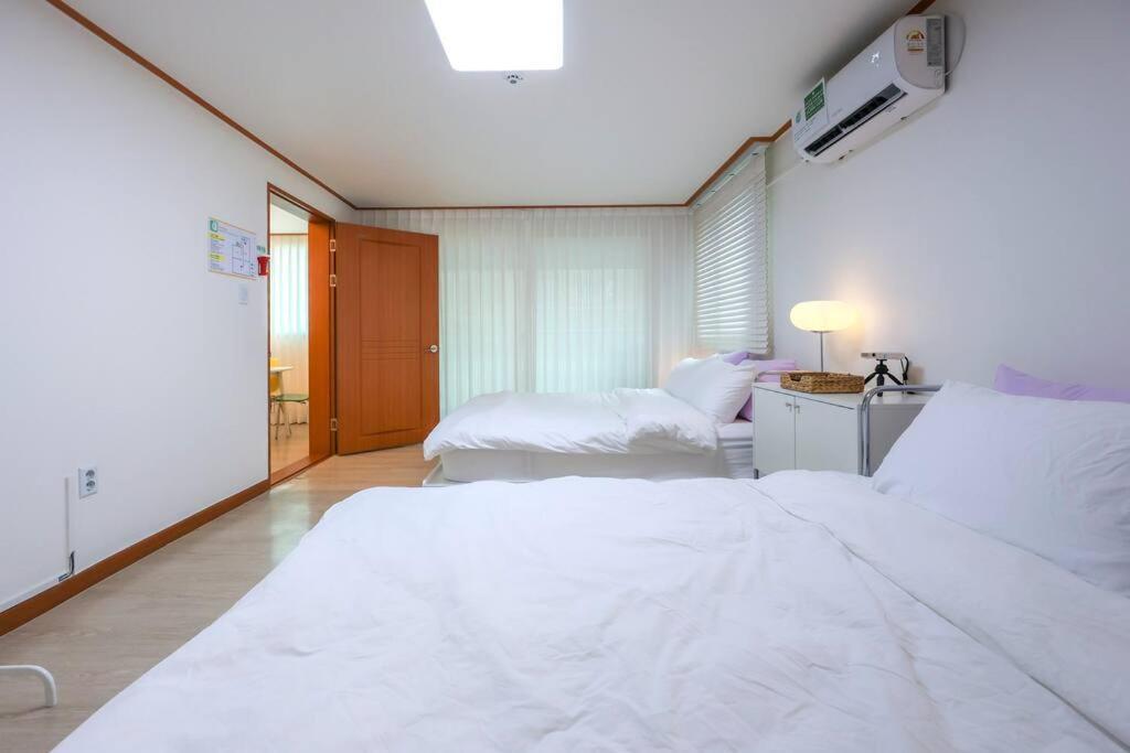 Newspellbinding House/ Hongik St. Exit2 10min Holiday home *